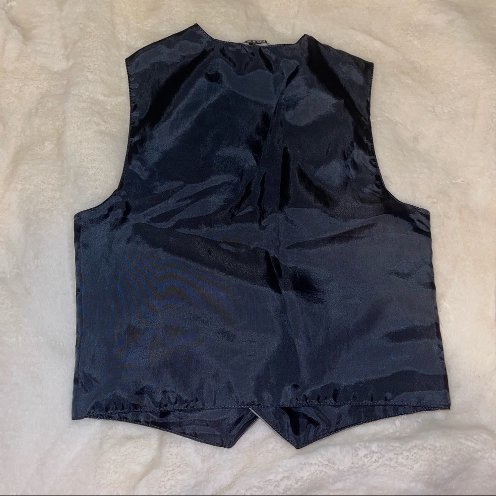 George Vest - Picture 8 of 9